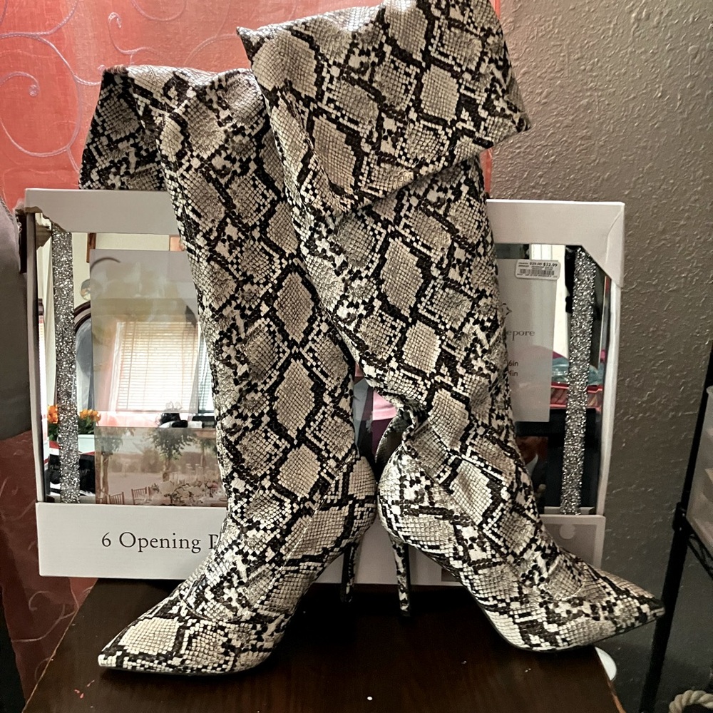 Used Twice-Great Condition, stilettos Knee High Pointed Toe Snake Skin Boots